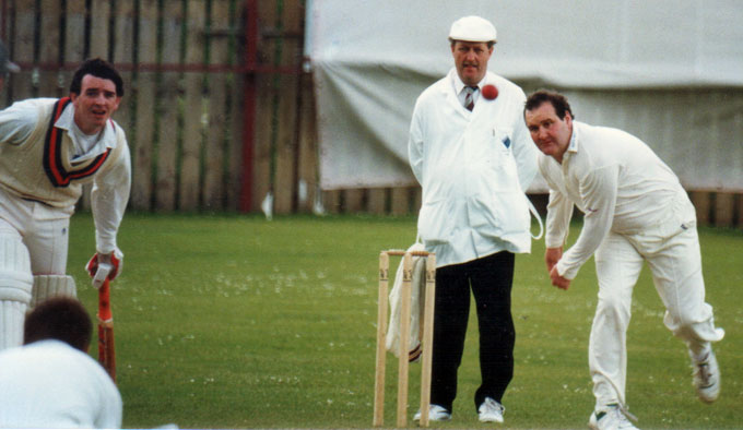 Bowling at Wallace Park, Lisburn (©Ulster Cricketer)