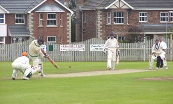 Paul Mooney of Ireland is on strike (©CricketEurope)