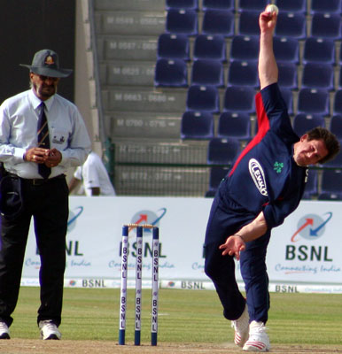 2006 Eurasia Cup: Sri Lanka A v Ireland A: Close up of Thinus Fourie bowling (©CricketEurope)