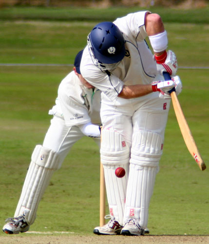 McCallum is lbw (©CricketEurope)