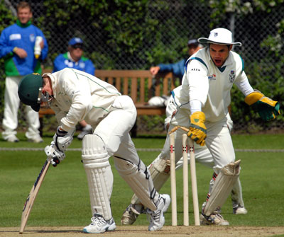 Johnston survives a Ludik stumping (©CricketEurope)