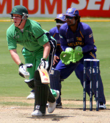 Kevin O'Brien chips to mid off (©CricketEurope)