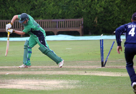William Porterfield is bowled (©CricketEurope)