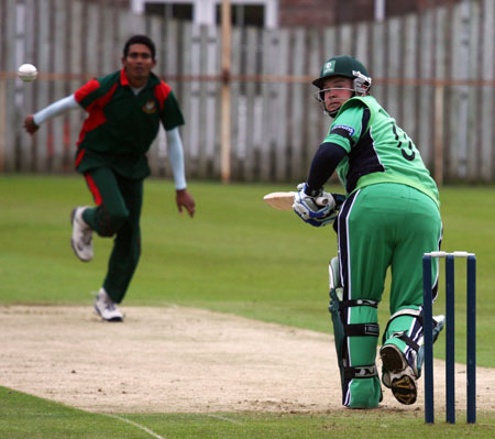 Flicked away by Paul Stirling (©CricketEurope)