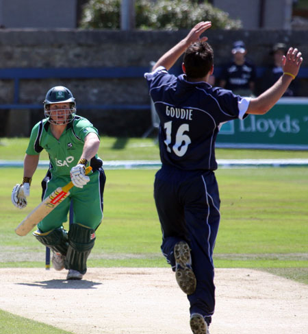 Gordon Goudie gets one through Wilson's defences (©CricketEurope)