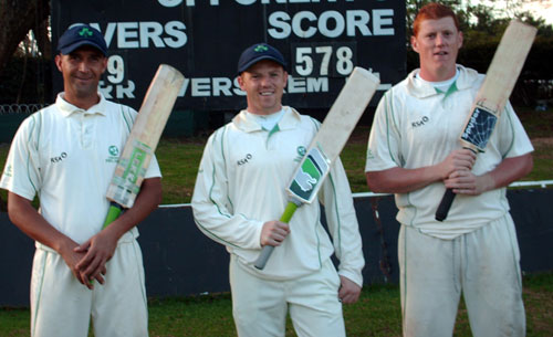 The Irish centurions in front of the scoreboard (©CricketEurope)