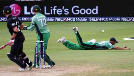 Craig Kieswetter dropped by Andre Botha (©CricketEurope)