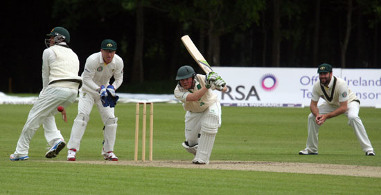Boundary for Stuart Poynter (©CricketEurope)