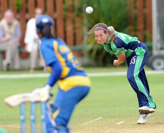 Isobel Joyce bowling against Pakistan, her 100th cap (©Ian Jacobs/ICC)