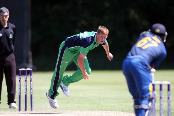 Craig Young in action (©CricketEurope)