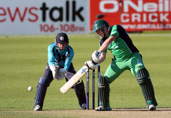 Cut by Andrew Poynter (©CricketEurope)