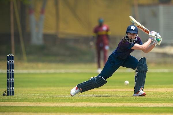 Sarah Bryce batting