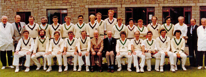 The two teams at Drumpellier CC