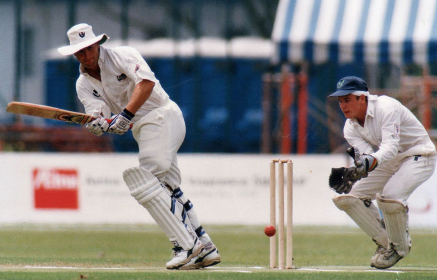 Scotland's Mike Smith watched by Andy Patterson (©CricketEurope)