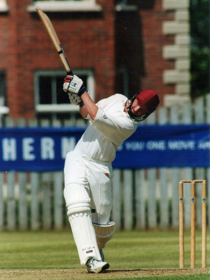 2001 Ireland XI v North West XI: Mark Gillespie (North West) (©Rowland White)
