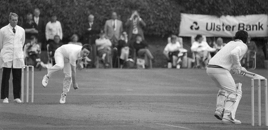 1991 Ireland v Middlesex (NatWest Trophy): Nigel Thompson bowling for Ireland (©CricketEurope)