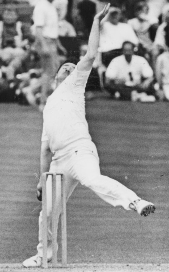 1991 Ireland v West Indies: Ireland medium pace bowler Nigel Thompson (©CricketEurope)