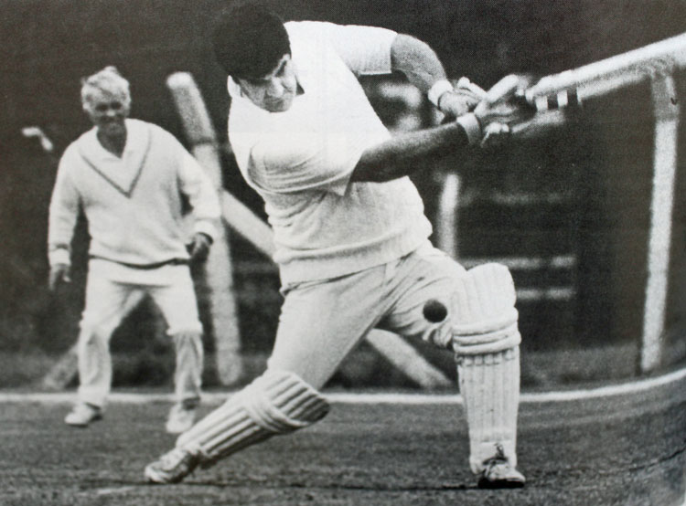 Roy Torrens