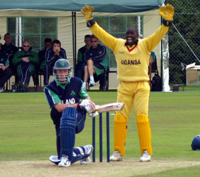 Legesi appeals for lbw (©CricketEurope)