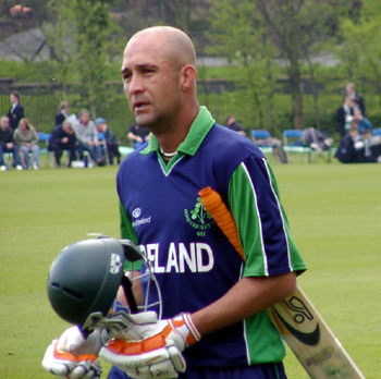 A disappointed Andre Botha leaves the field (©CricketEurope)